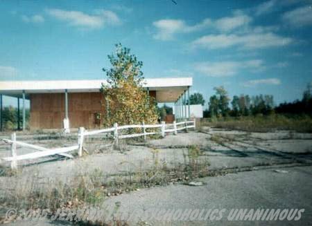 Cascade Drive-In Theatre - Cascade 1995 Courtesy Jerrica Lee (newer photo)